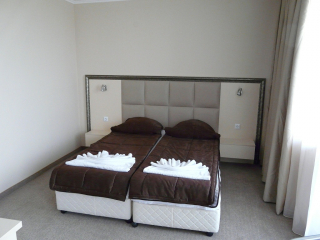 HOTEL COMPLEX KAMENEC NESSEBAR - DOUBLE ECONOMY ROOM